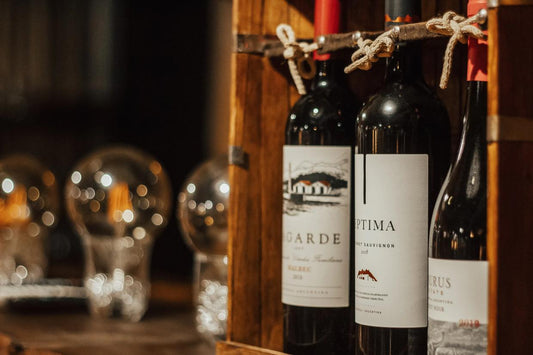 Featured image of "How to read wine label" article