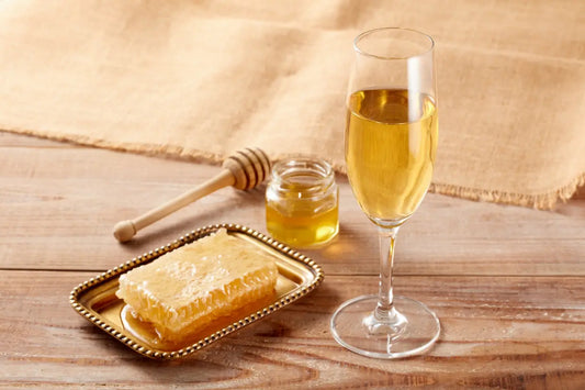 Featured image of "Types of Sweet White Wine" article