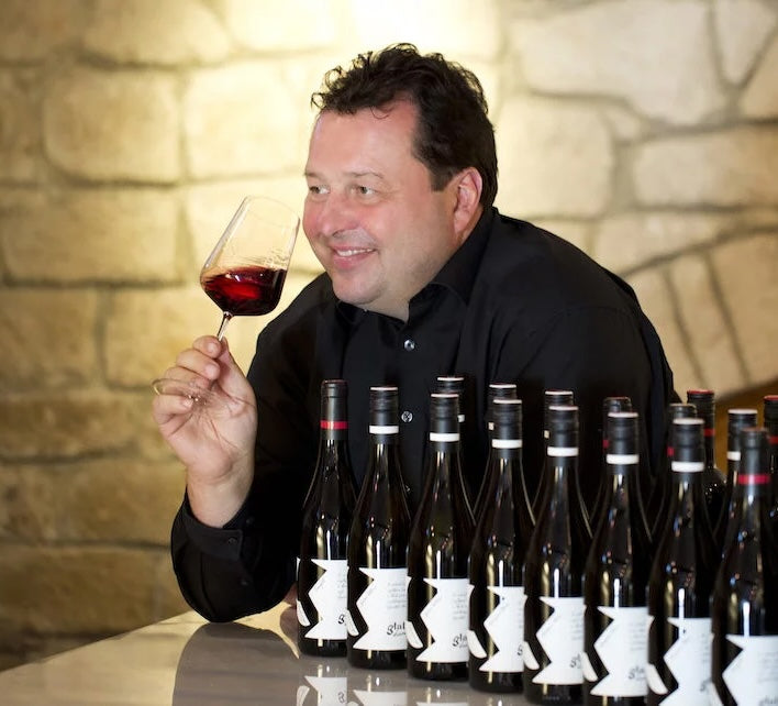 Weingut Glatzer producing Canned Wine Co. No.4 St Laurent 2020 premium Austrian wine